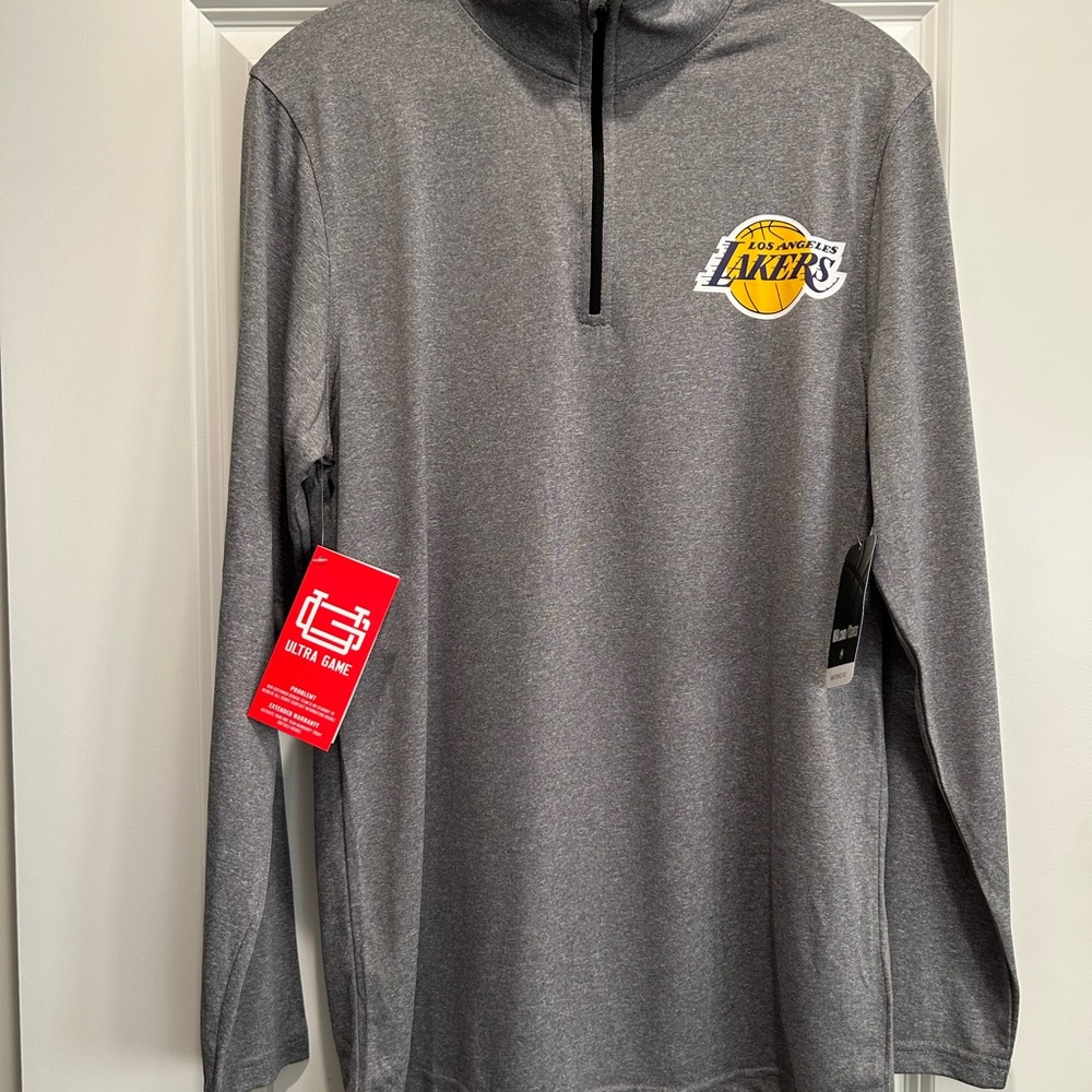 OFFICIAL NBA LA LAKERS MENS SMALL POLYESTER PULLOVER.